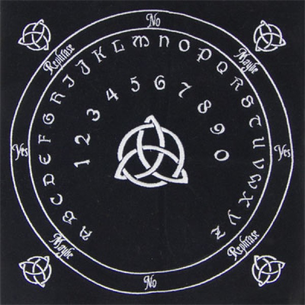 Pendulum Mat: Celtic Triquetra