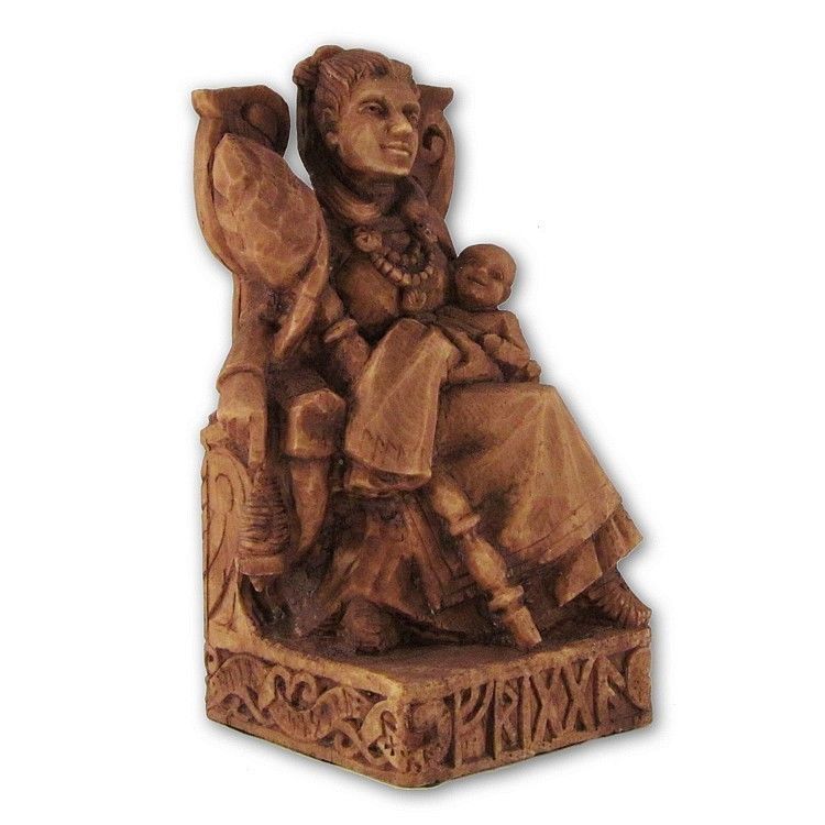 Statue de déesse Frigga assis, finition en bois Statue de déesse Frigga assis, finition en bois