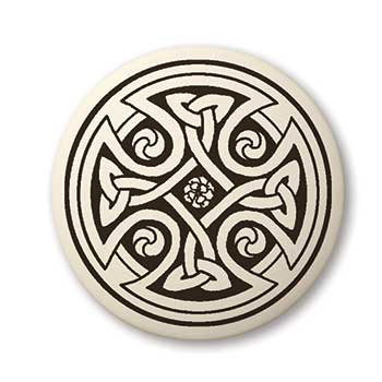 Pendant de poterie, Croix celtique Pendant de poterie, Croix celtique