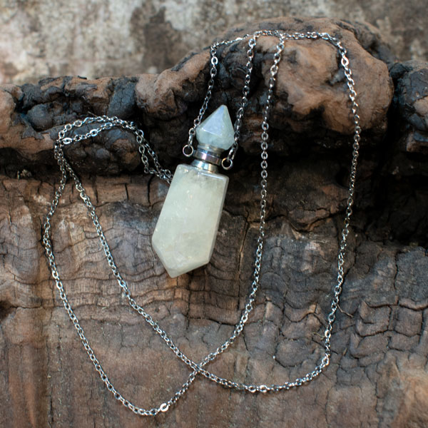Quartz Aura Flacon De Parfum Collier Quartz Aura Flacon De Parfum Collier
