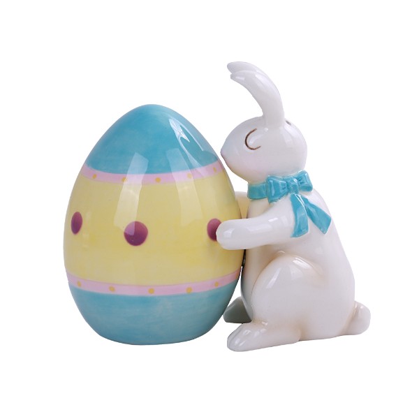 Easter Egg Hug - Salt & Pepper Set