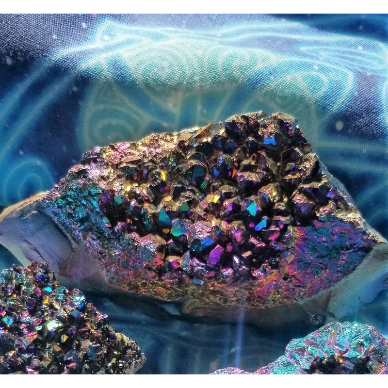 Spécimen de cristal d’aura en titane 3 Spécimen de cristal d’aura en titane 3