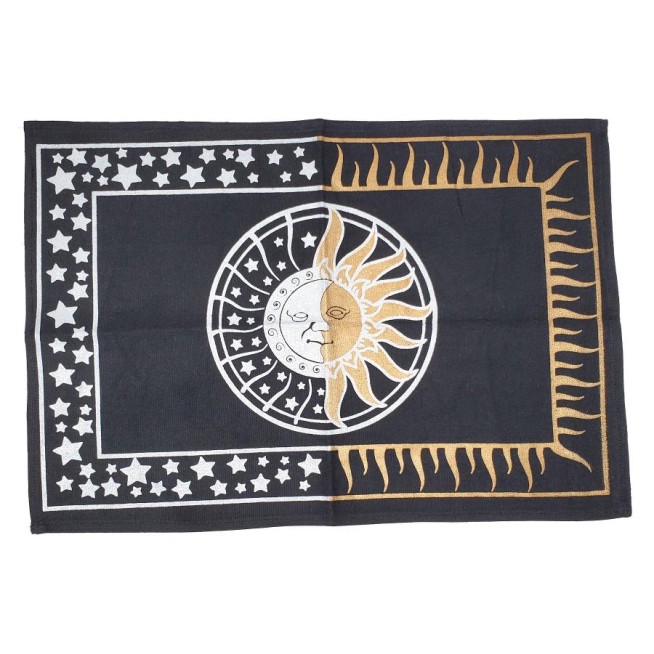 Tapis d’autel, Soleil et Lune célestes Tapis d’autel, Soleil et Lune célestes