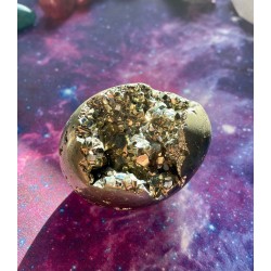 Pyrite Crystal Egg C ~ Pour attirer une nouvelle énergie