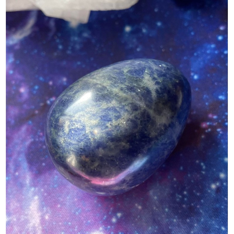 Œuf en cristal de sodalite A ~ Calme et efface Œuf en cristal de sodalite A ~ Calme et efface