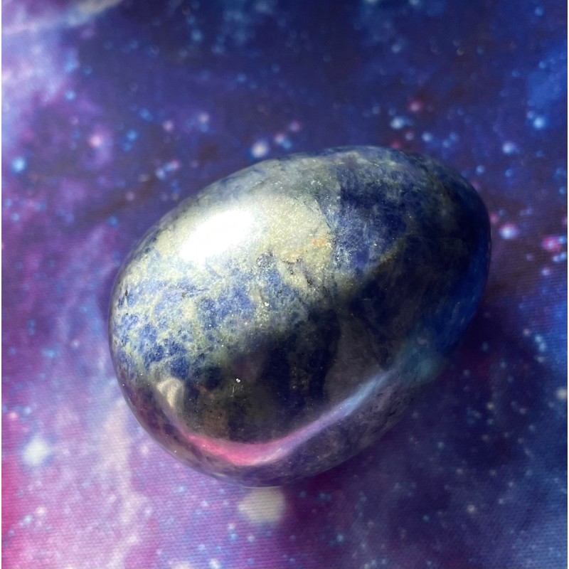 Sodalite Crystal Egg B ~ Calme et efface Sodalite Crystal Egg B ~ Calme et efface