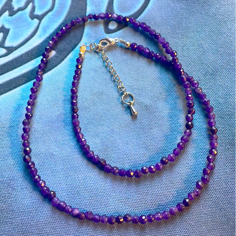 Chaîne de perles d’Agate pourpre, à facettes Chaîne de perles d’Agate pourpre, à facettes