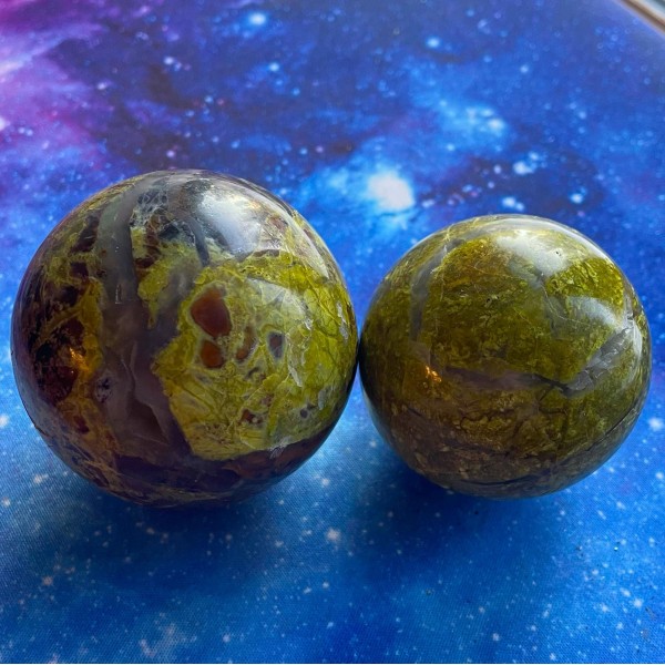 Sphère d’opale verte