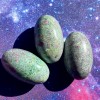 Shiva Lingam, Fucsite rubis Shiva Lingam, Fucsite rubis