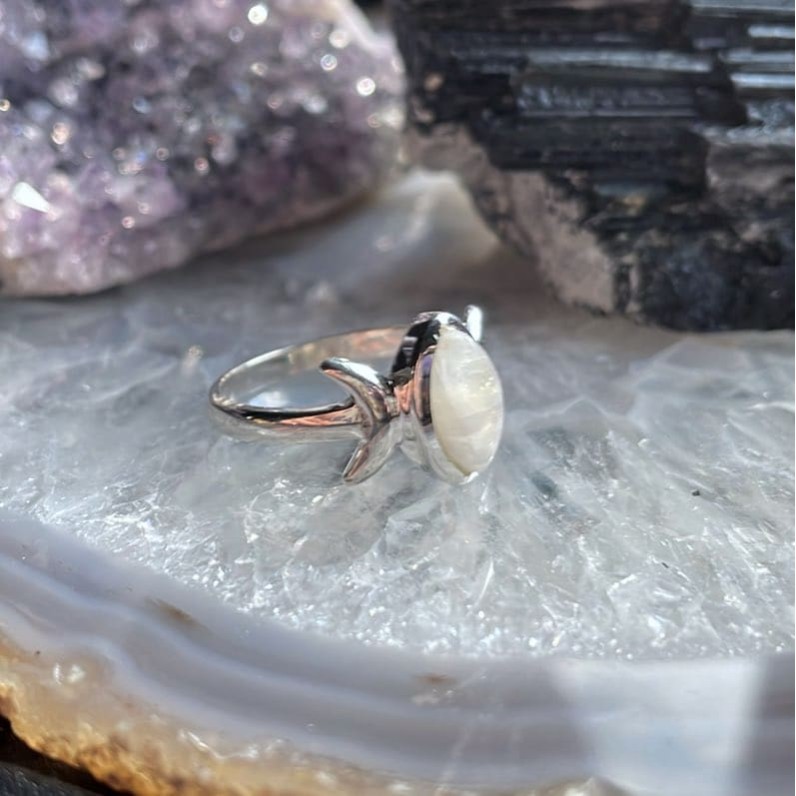 Bague Triple Moon Rainbow Pierre de Lune, Sterling Bague Triple Moon Rainbow Pierre de Lune, Sterling