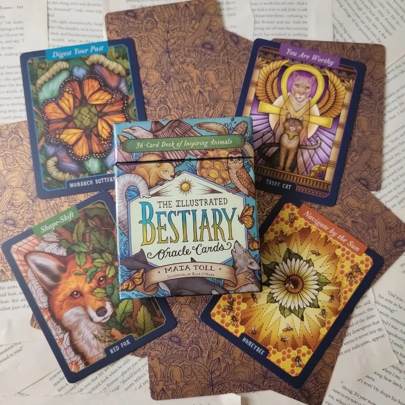 Cartes d’oracle de bestiaire illustrées - Maia Toll Cartes d’oracle de bestiaire illustrées - Maia Toll