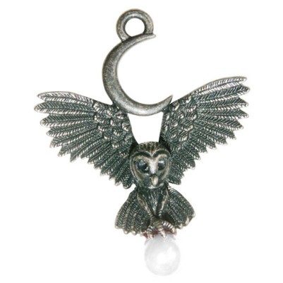 Flight Of The Goddess Pendant ~ Awareness & Knowledge