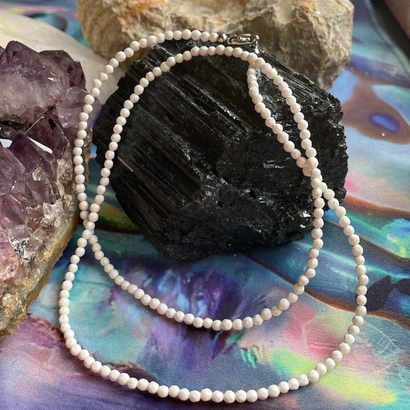 Chaîne de perles d’agate blanche Chaîne de perles d’agate blanche