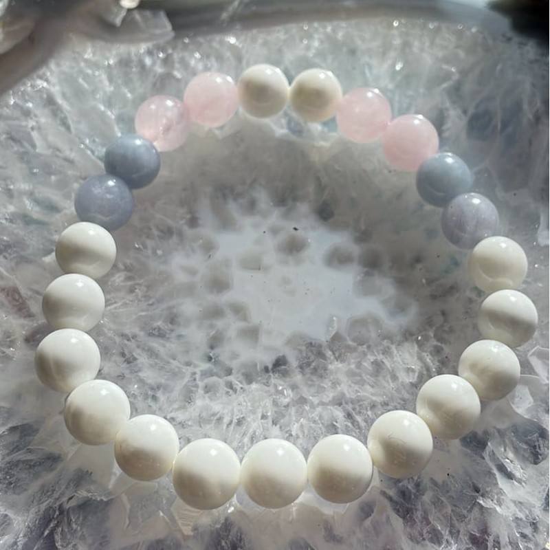 Bracelet Agate blanche, Quartz rose, Calcite bleue Bracelet Agate blanche, Quartz rose, Calcite bleue