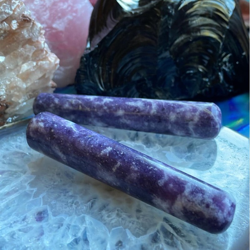 Baguette précieuse en lépidolite Baguette précieuse en lépidolite