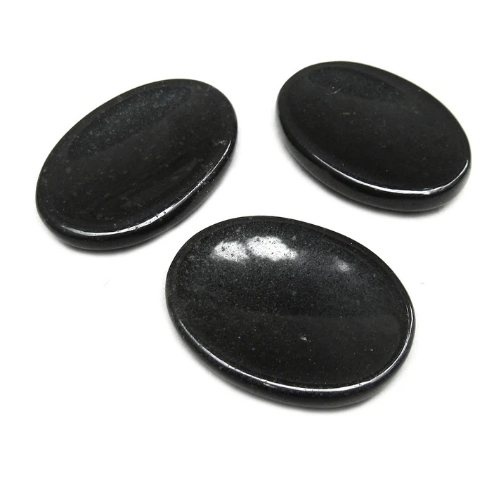 Pierre d’inquiétude en agate noire Pierre d’inquiétude en agate noire