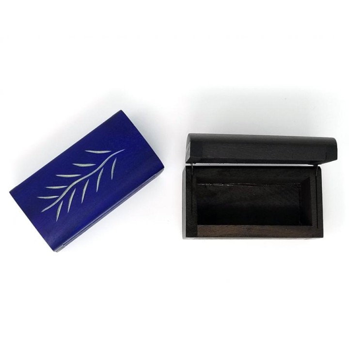 Boîte à trésors, noire ou bleue Boîte à trésors, noire ou bleue