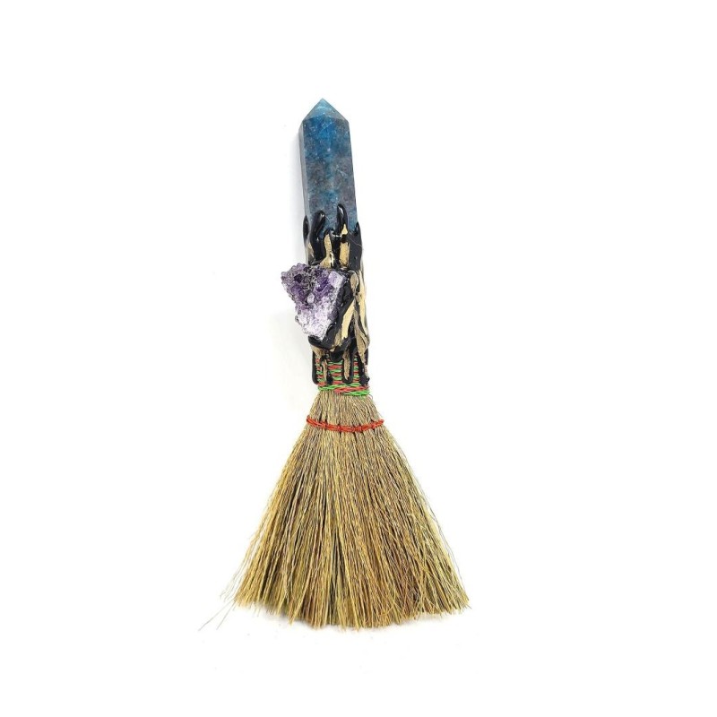 Genêt Besom : Apatite et améthyste Genêt Besom : Apatite et améthyste