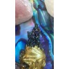 Besom d’autel : Cristal de moissanite et pentagramme Besom d’autel : Cristal de moissanite et pentagramme