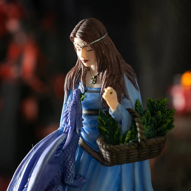 Dragon Friendship Box - Winter Dragon Friendship Box - Winter