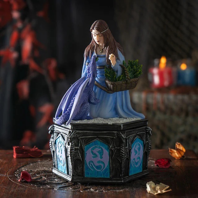 Dragon Friendship Box - Winter Dragon Friendship Box - Winter