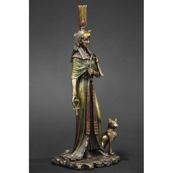 Figurine de la reine Néfertiti Figurine de la reine Néfertiti