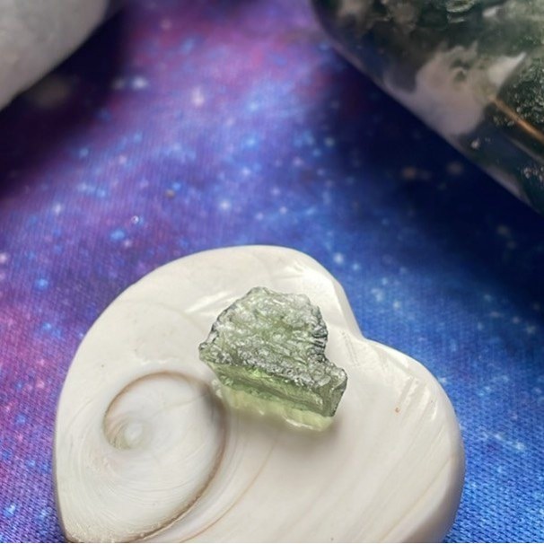 Moldavite Petite Spécimen C Moldavite Petite Spécimen C