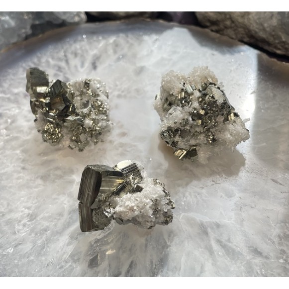 Quartz avec spécimen de pyrite Quartz avec spécimen de pyrite