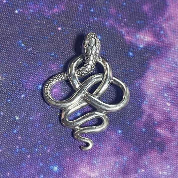 Pendentif Serpent Magique Pendentif Serpent Magique