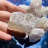 Cristal d’aura de quartz rose, brut Cristal d’aura de quartz rose, brut