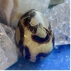 Oeuf de Gem septarian ~ voyage spirituel, Transformation, sagesse ancestrale Oeuf de Gem septarian ~ voyage spirituel, Transformation, sagesse ancestrale